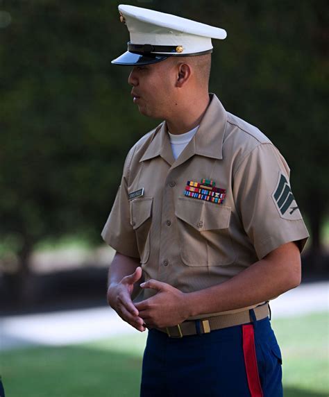 10+ Marine Corps Officer Uniforms: The Complete Guide To Official Attire-3