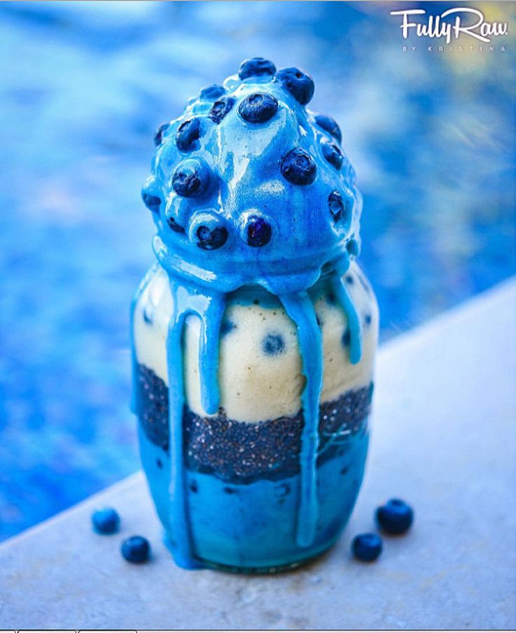 14 Beautiful Ways To Eat Blue Spirulina That Won Amp 39 T Turn You Into A Smurf