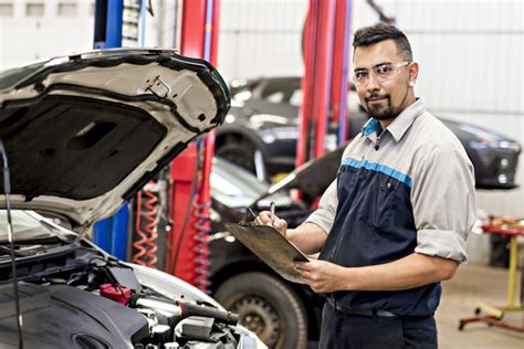 15 Top Mechanic Jobs: Your Essential Career Guide