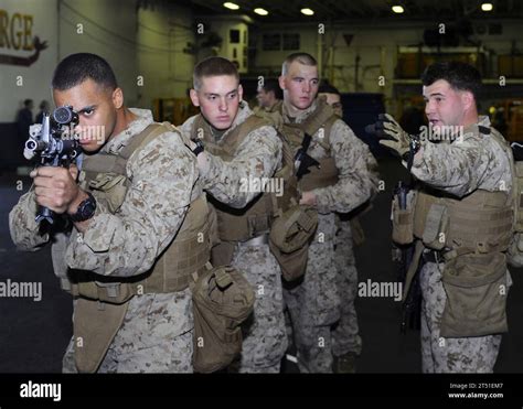 2D Light Armored Reconnaissance Battalion Hi Res Stock Photography And