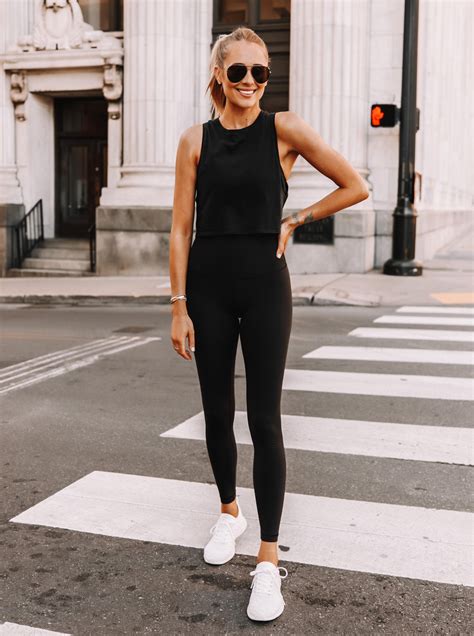 3. Design The Perfect Lululemon Legging Outfit: 7 Pro Tips