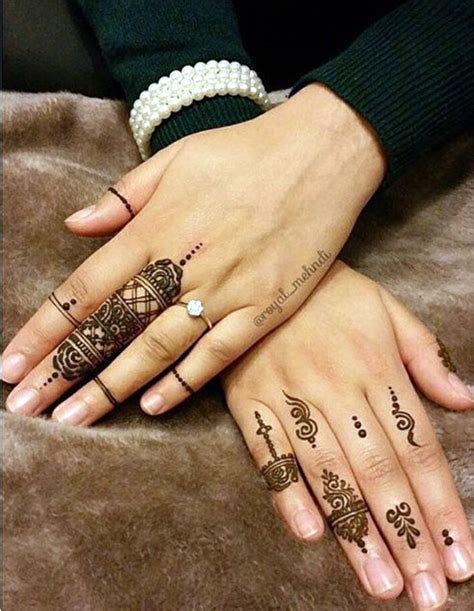 45 Cute Finger Tattoo Ideas And Designs Fashion Enzyme