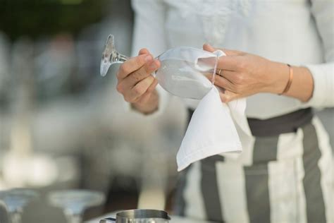 5 Tips To Make Your Restaurant Shine Today