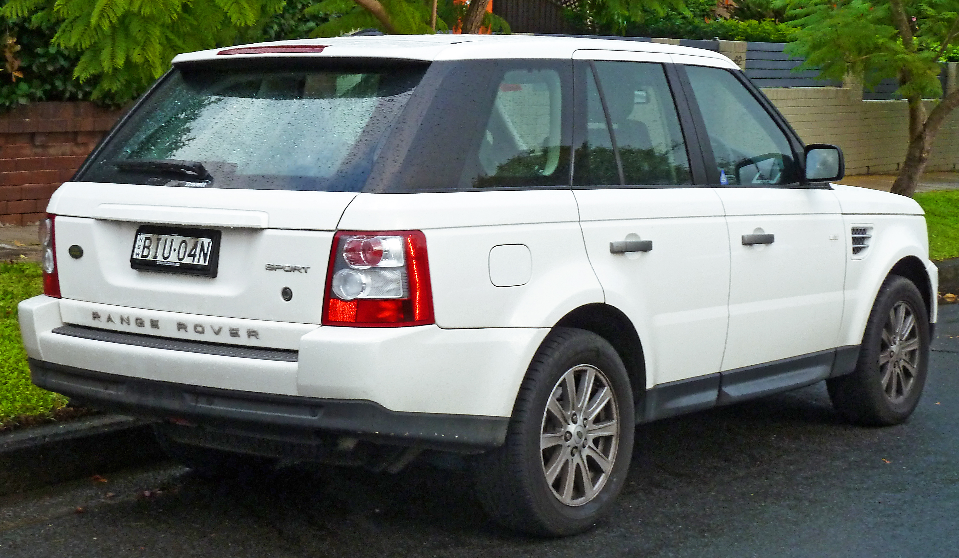 7 Pro Tips For The Perfect 2008 Land Rover Sport Experience