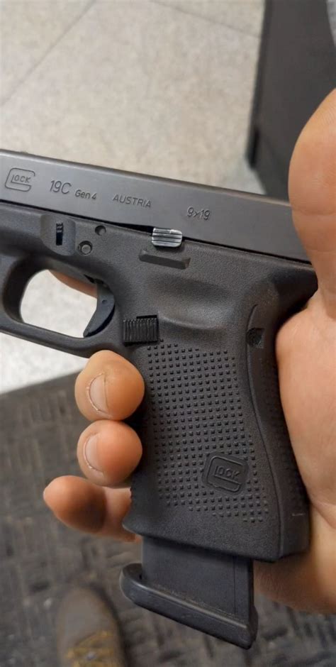 8 Tips To Make The Ultimate Glock 19C Gen 4