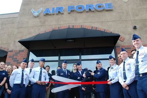 Air Force Opens Recruiting Office At Westgate News Glendalestar Com