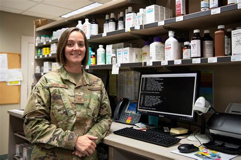 Altus Afb Airman Wins Af Level Pharmacy Tech Of The Year Award Air