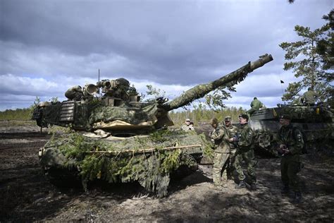 American Made Abrams Tanks Arrive In Ukraine U S Officials Say The