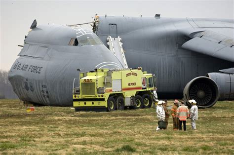 Analysis And Video Of C 5 Galaxy Crash At Dover Air Force Base