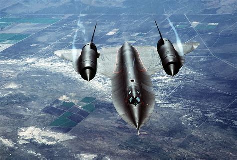 Boom Flyby Museum Of Flight Reveals Secrets Of The Sr 71 Blackbird