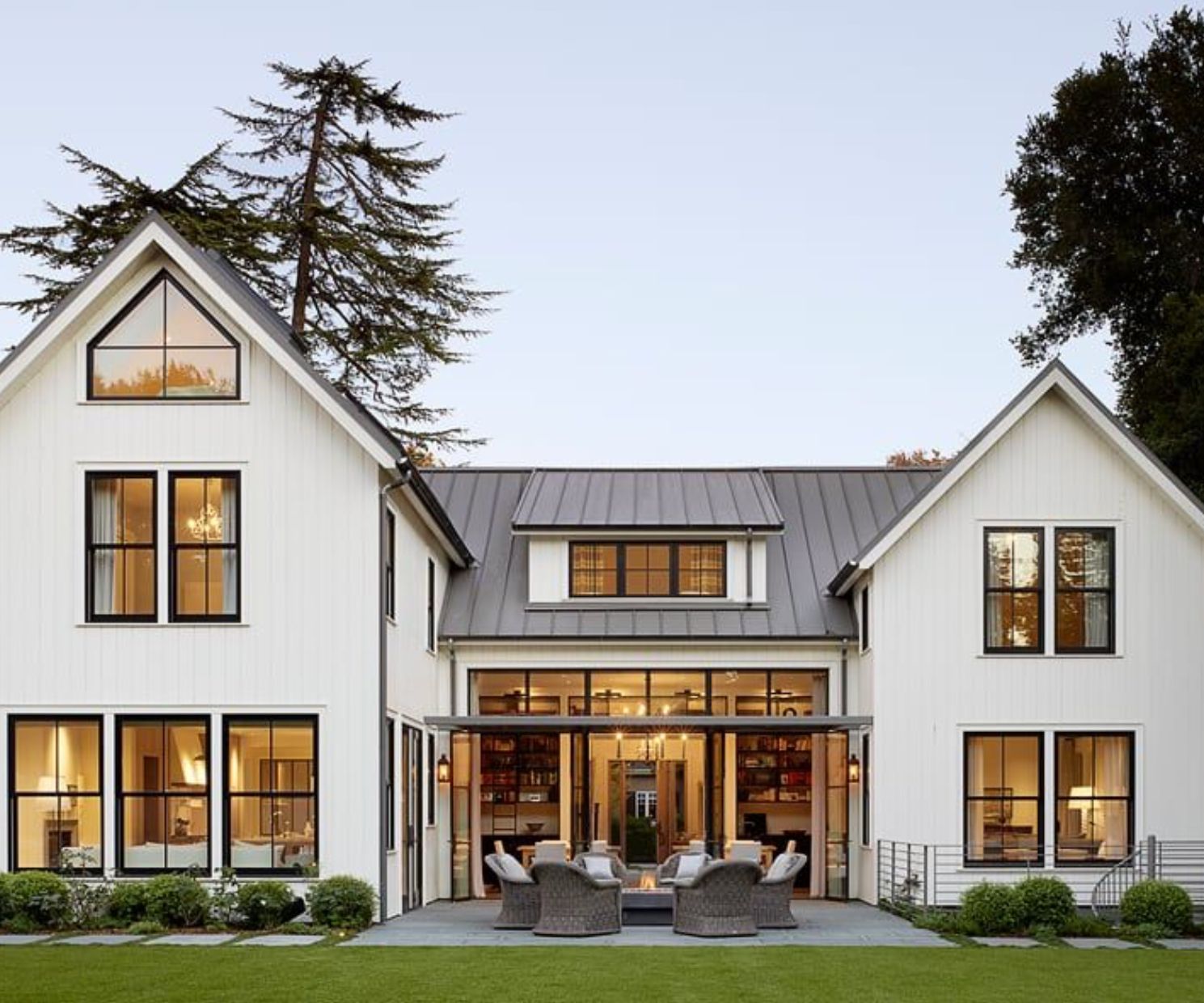 Brianaa0122 In 2020 Modern Farmhouse Exterior White Exterior