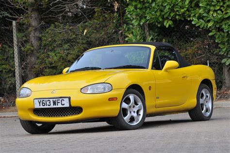 Buyer Amp 39 S Guide Mazda Mx 5 Mk2 Classic Amp Sports Car