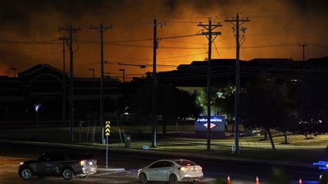 Cedar Park: Austin-Area Wildfire Is 85% Contained After Destroying An ...