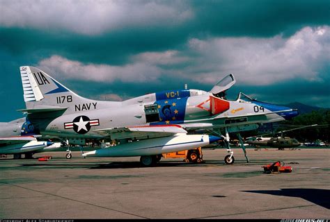 Douglas A4 D E Skyhawk Us Navy Aircraft Us Military Aircraft