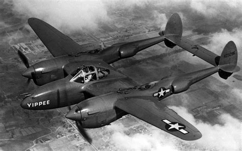 Download Military Lockheed P 38 Lightning Wallpaper