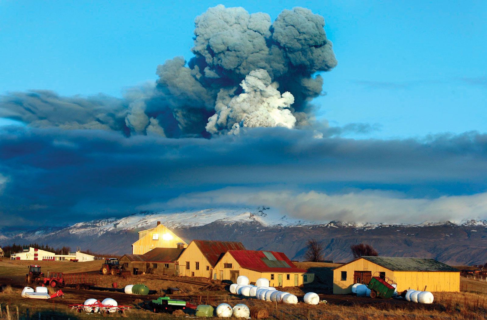 Eyjafjallaj Kull Volcano Facts Britannica