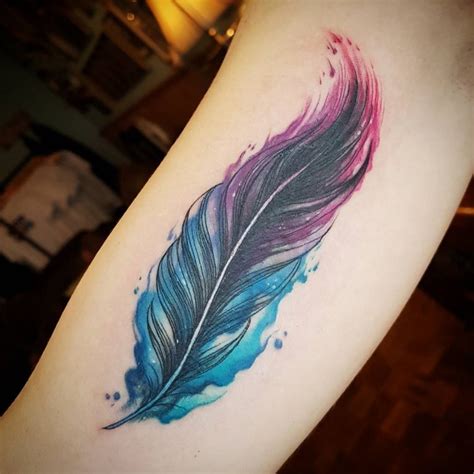 Feather Tattoos And Meanings