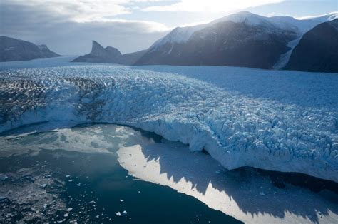 Field Guide To Arctic Glacier Ice The Arctic Institute Center For