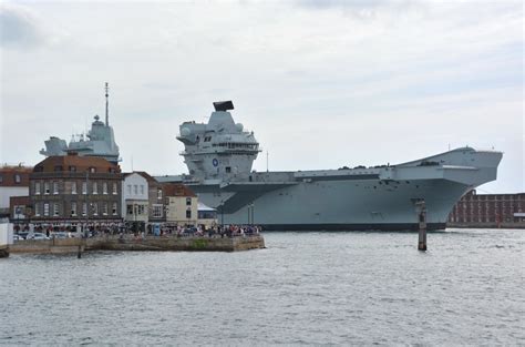 Hms Prince Of Wales Aircraft Carrier Suffers New Fault Bloomberg