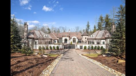 Immaculate Home On An Expansive In Asheville North Carolina United