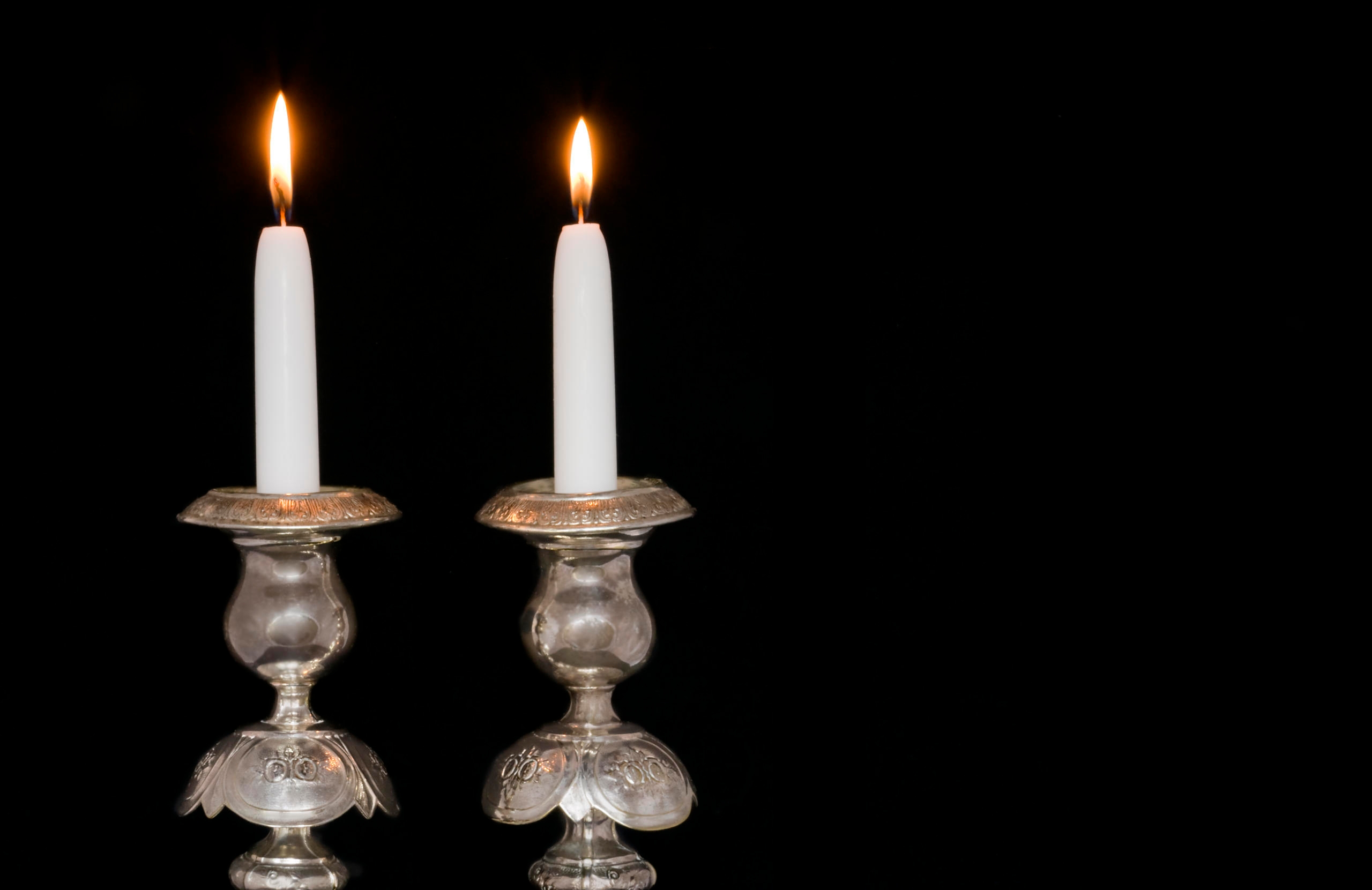 Lighting Shabbat Candles My Jewish Learning