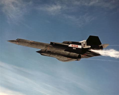 Lockheed Skunkworks Nasa Usaf Sr 71 Supersonic Blackbird Pictures