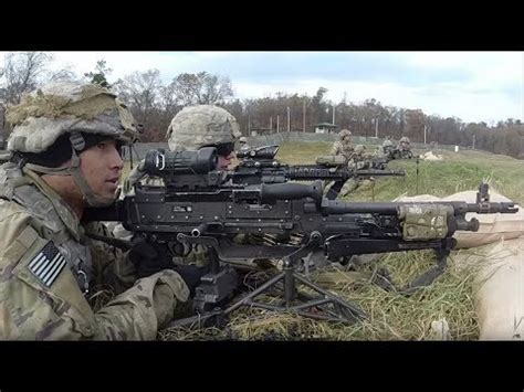 M240l M249 Weapon Squad Defensive Live Fire Youtube