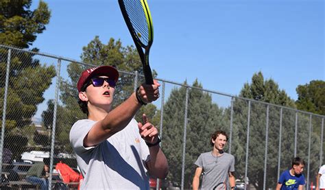 Mingus Union Boys Tennis Holds 3 2 Record With Largest Team In Years