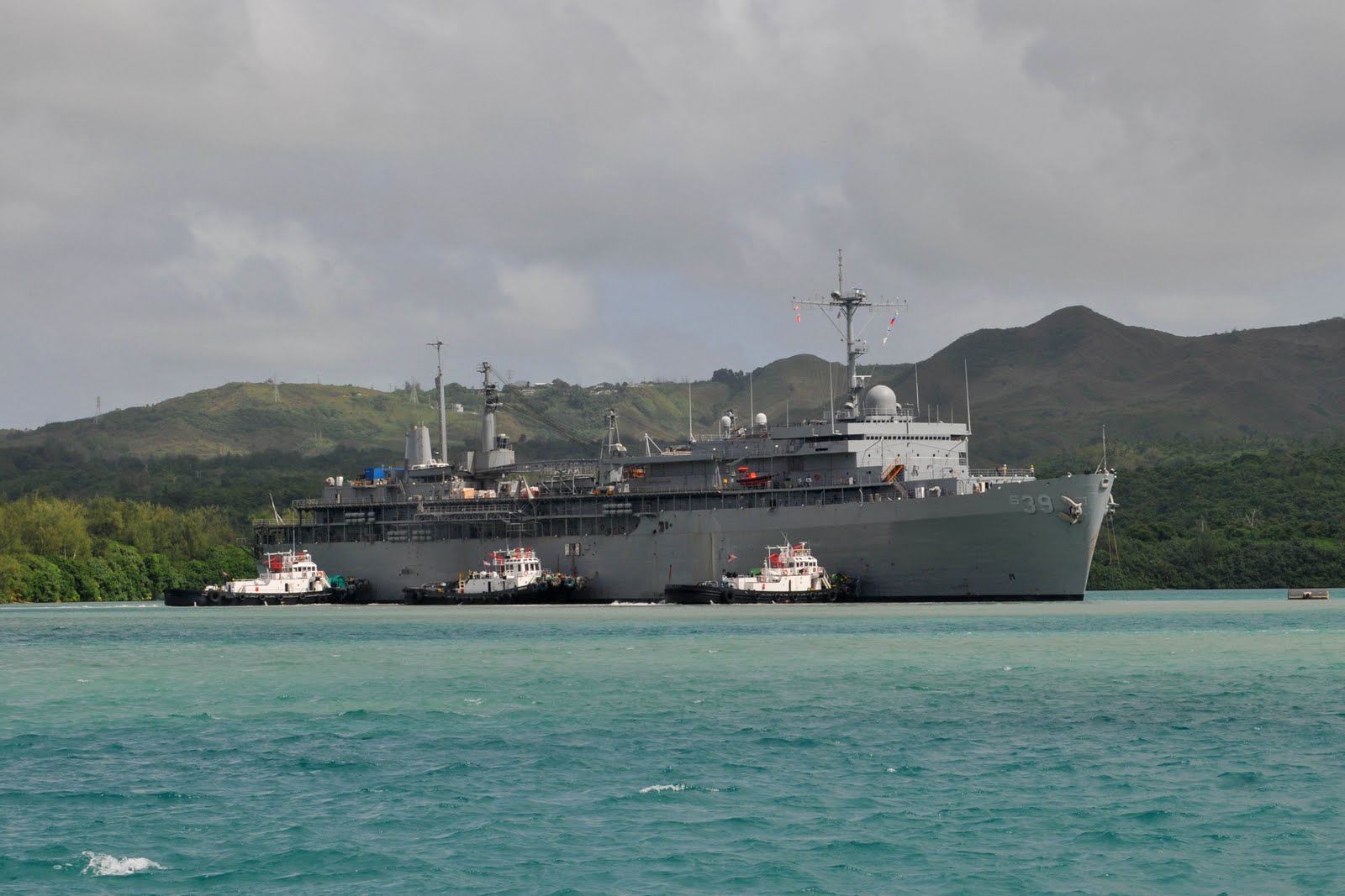 Naval Photos Uss Emory S Land As 39