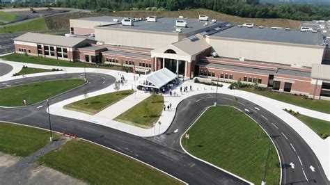 New Wilkes Barre Area High School Opens For First Day Wthr Com