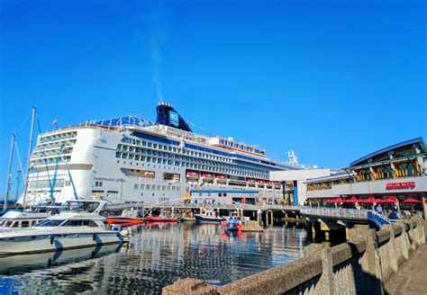 Norwegian Cruise Line Ship At Pier 66 Seattle Waterfront 1 2Traveldads