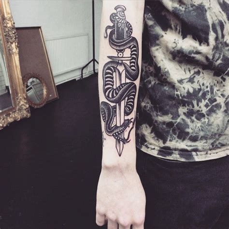 Parliament Tattoo Studio On Instagram Snake And Dagger By Scottmove