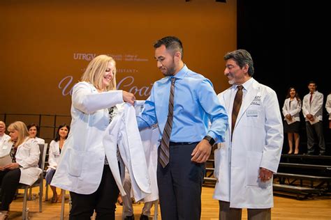 Photos Check Out This Year S White Coat Ceremony