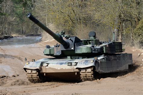 Poland Receives First K2 Tanks Just 102 Days After Ordering But First