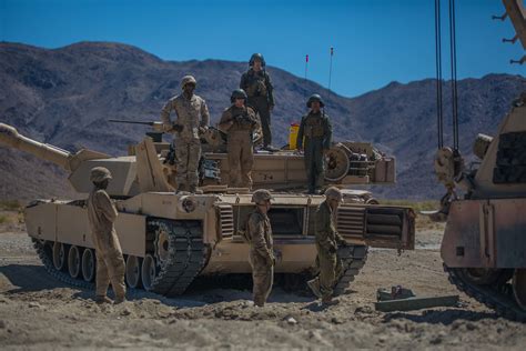 Reserve Marines Conduct Tank Training At Itx 4 19