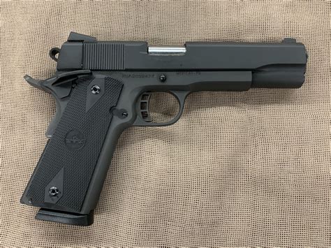 Rock Island Armory 1911 A1 Rock Standard 45 Auto 8 1 Capacity Saddle