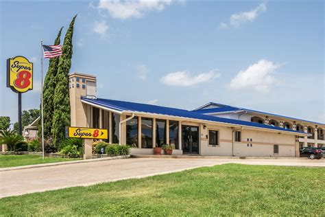 Super 8 By Wyndham San Marcos San Marcos Tx Hotels