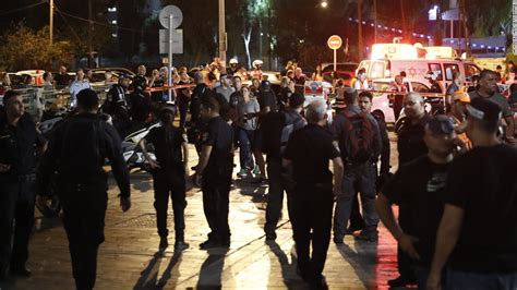 Tel Aviv Terror Attack 4 Victims Id D Israel Searches Homes In West