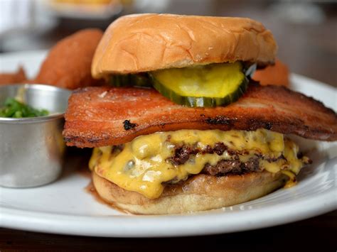 The 10 Best Burgers In The Twin Cities Star Tribune