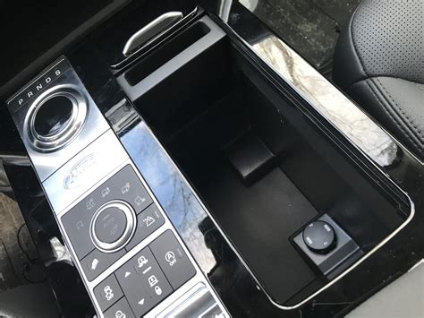 The Secret Compartments Of The Land Rover Discovery Hooniverse