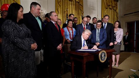 Trump Signs Va Reform Bill Following Through On Campaign Promise Fox