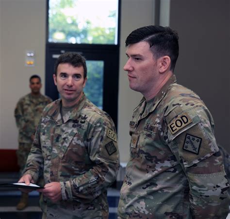 U S Army Major Earns Prestigious Master Explosive Ordnance Disposal