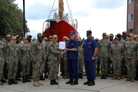 Uss Hershel Woody Williams Gold Crew Awarded Uscg Special Ops Ribbon