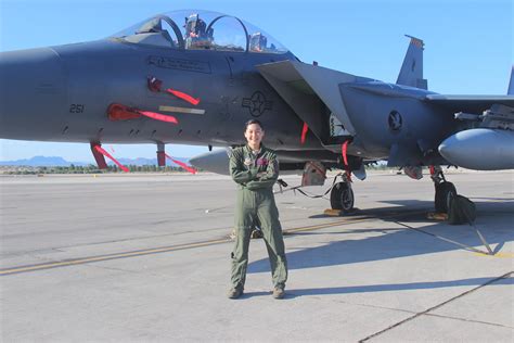 Weapon Systems Officer Makes History At Usaf Weapons School U S Air