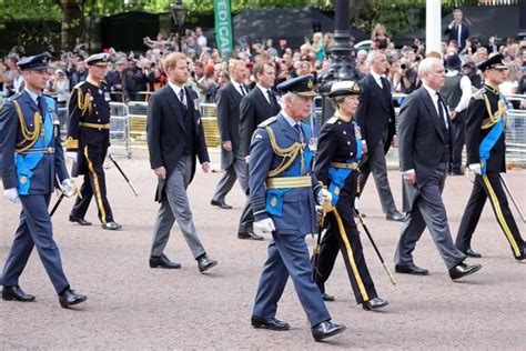 What Do Royals Wear To The Queen S Funeral Uniform Explained