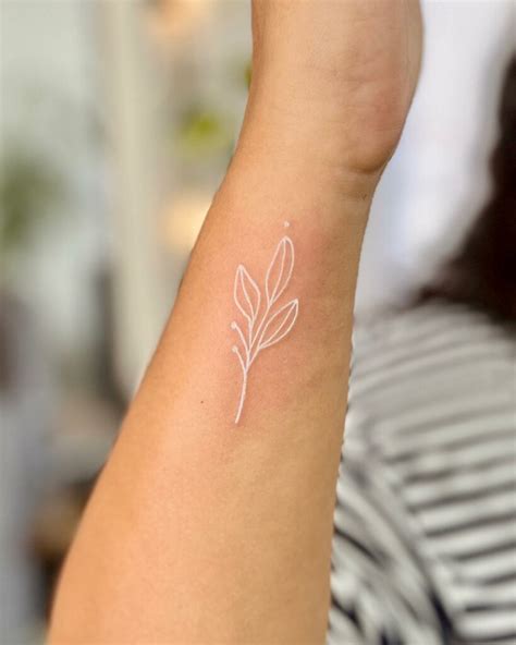 White Ink Tattoos Yes This A Thing Amazing Designs To Inspire You In