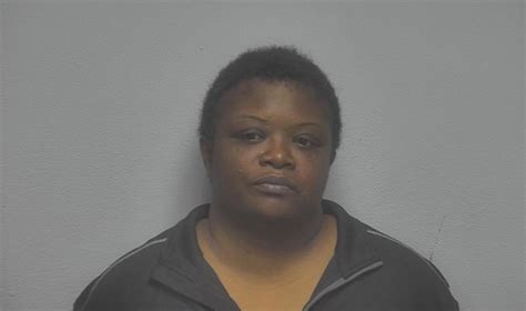 Woman Arrested In Paducah After Found In Stolen Vehicle From Illinois